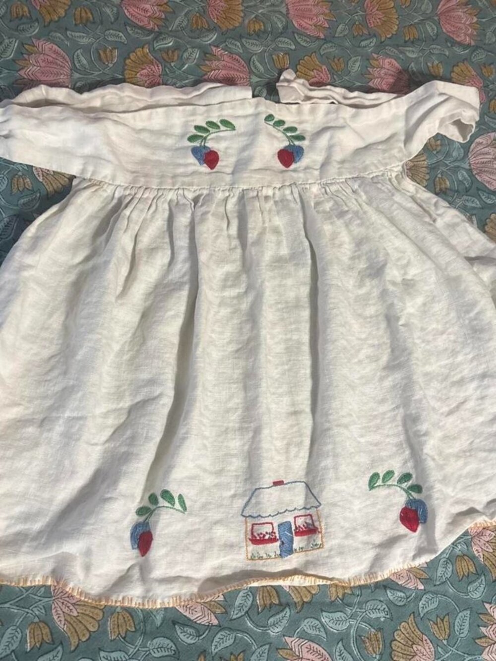 Kids' White and Cream Accessory